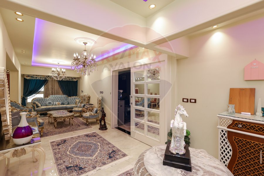 Apartment for sale 205 m Alsoyof (Mostafa Kamel St.)