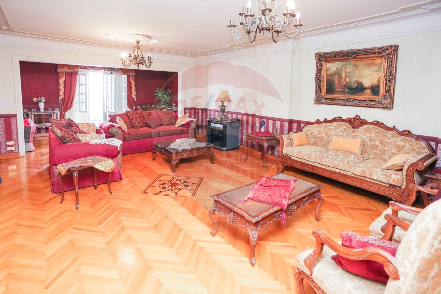 Apartment For Sale 235 m Gleem (Elezaa St.)