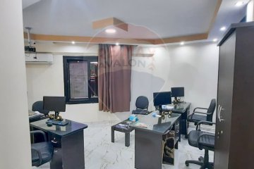 Administrative unit for sale, 130 m, Raml Station (Shakour St.)
