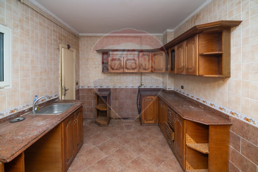 Apartment for sale 270 m Kafr Abdo (branching from Ismailia)