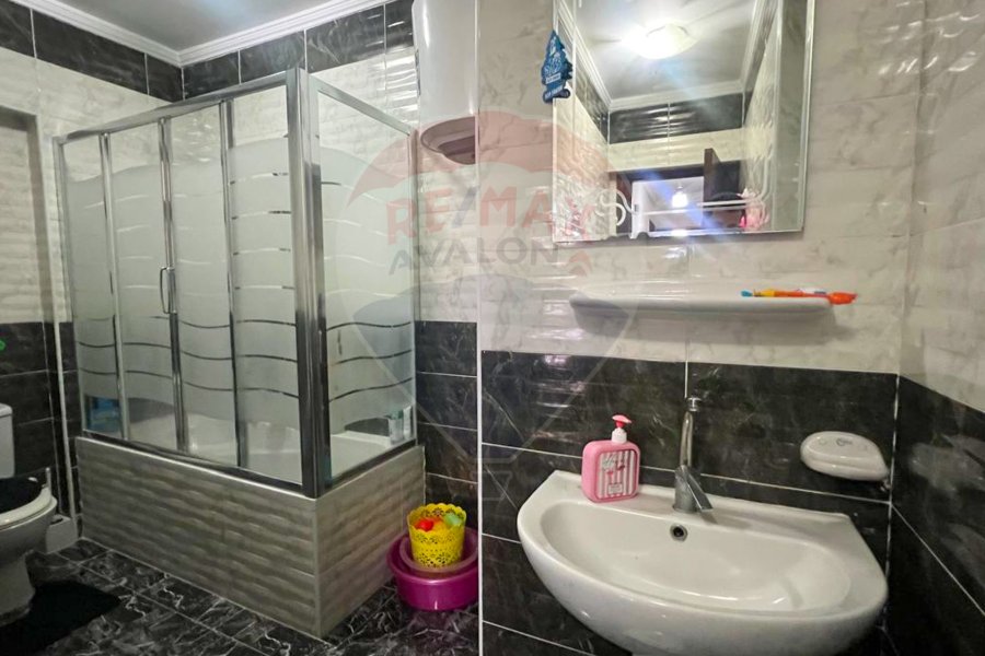 Apartment for sale 265 m Saba Pasha (steps from the tram)