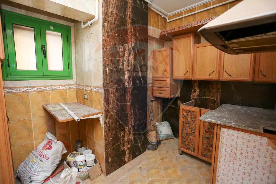 Apartment for sale 150 m Stanley (directly on the sea)