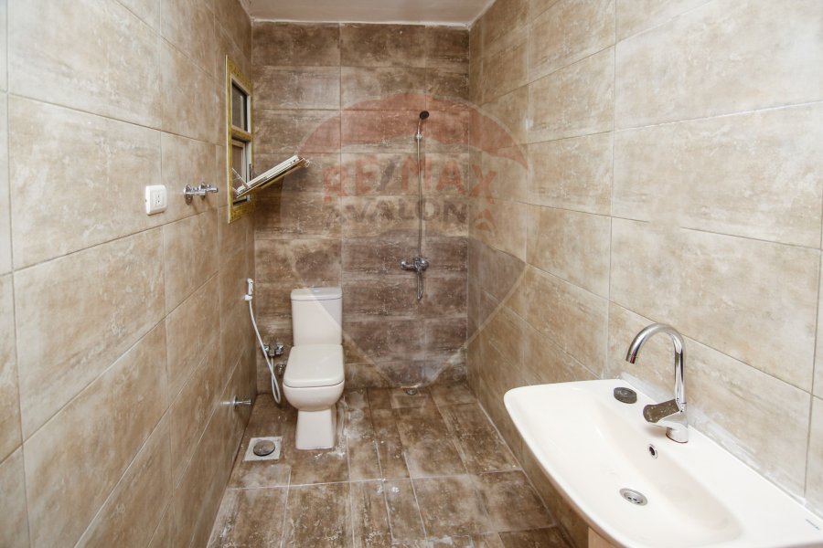Furnished apartment for rent 160 m Gleem (Abd El-Salam Aref St)