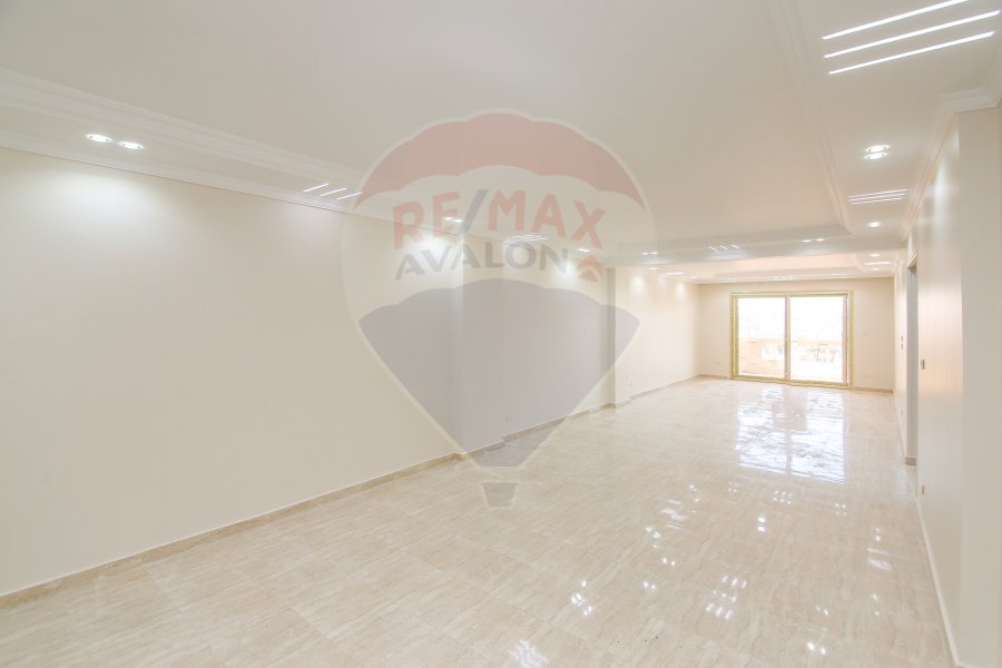 Apartment for sale 175 m Al Ibrahimeya (Port Said St)