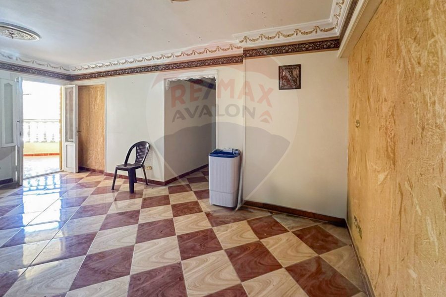 Apartment for sale 110 m Moharam Bek (Al-Muftish St. - Wabour El-Mayah Extension)