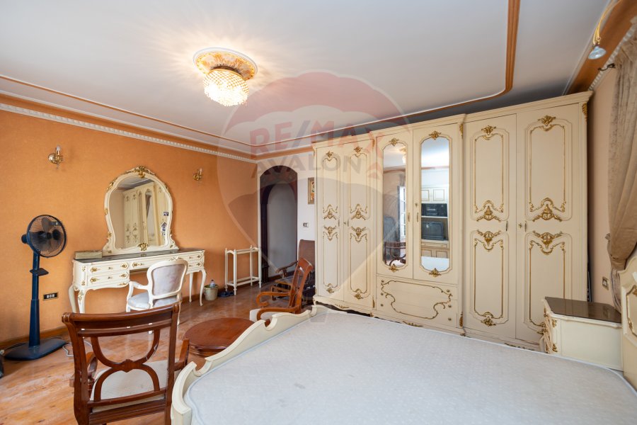 Apartment for sale 204 m gleem (Steps from Royal Jewelry Museum)