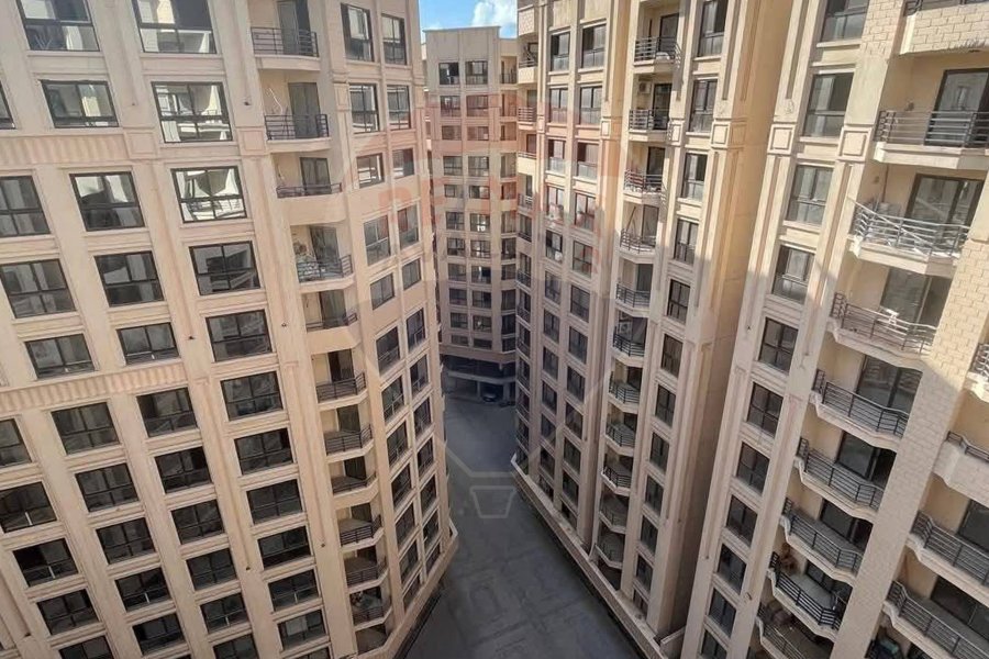 شقة للبيع 213 م سموحة (فالورى أنطونيادس)