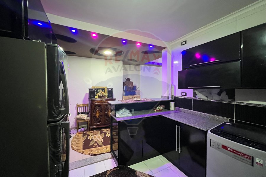 Apartment for sale 180 m Smouha (50 St- Steps From Fawzi Moaaz)