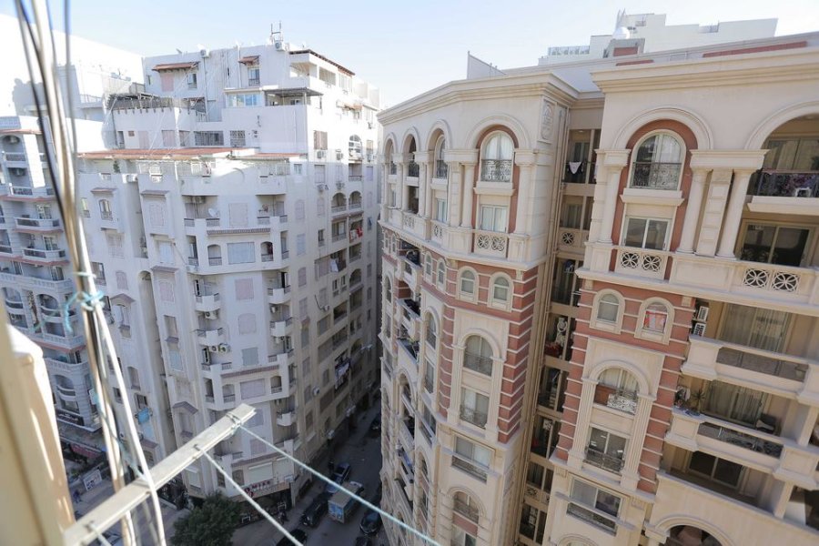 شقة للبيع 135م  سموحة (ش مصطفي كامل ) مسجلة شهر عقاري