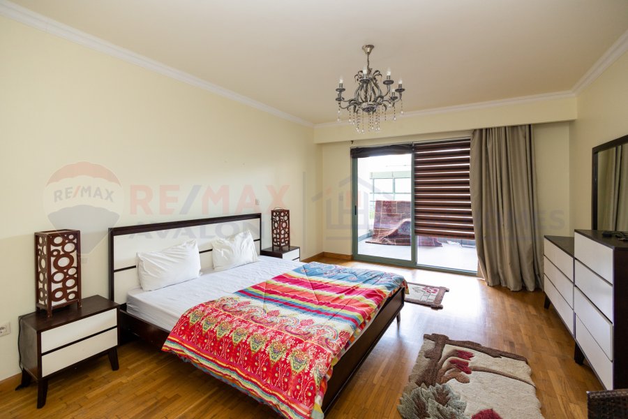 Apartment for sale 298 m San Stefano (Four Seasons)