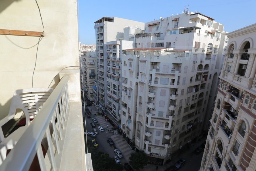 شقة للبيع 135م  سموحة (ش مصطفي كامل ) مسجلة شهر عقاري