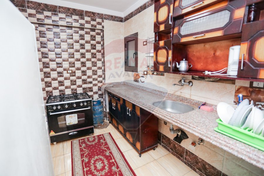 Apartment for sale 145 m almontaza ( Elgesh Road - directly on the sea )