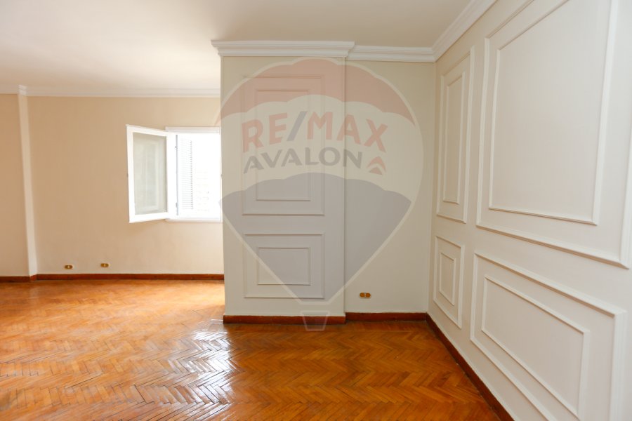 Apartment for sale 100 m San Stefano (Next to Four Season)