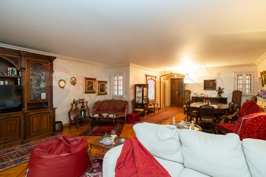 Apartment for sale 208 m Louran (Mohamed Ezz Al Arab St.)