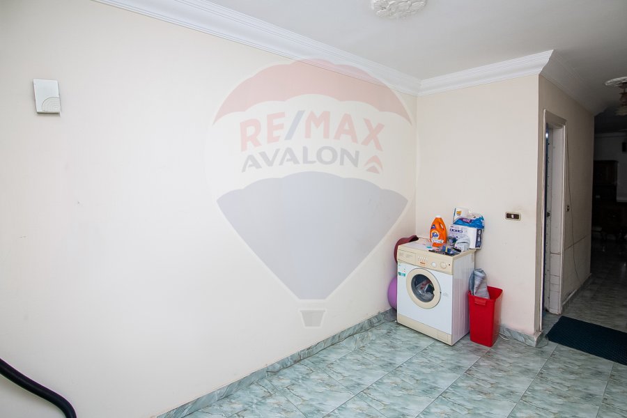Apartment for sale 160 m sporting (Directly on the tram)