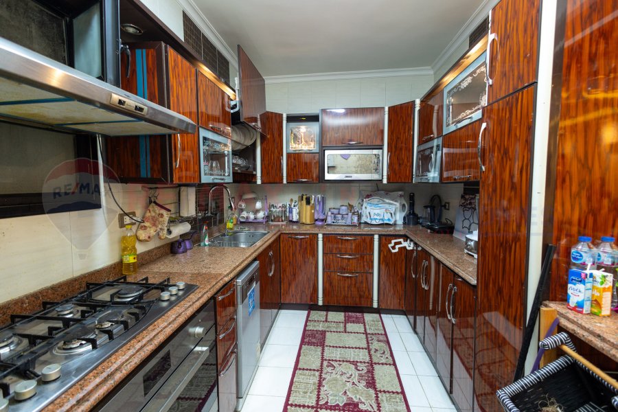 Apartment for sale 175 m Louran (second number from Al-Iqbal Street)