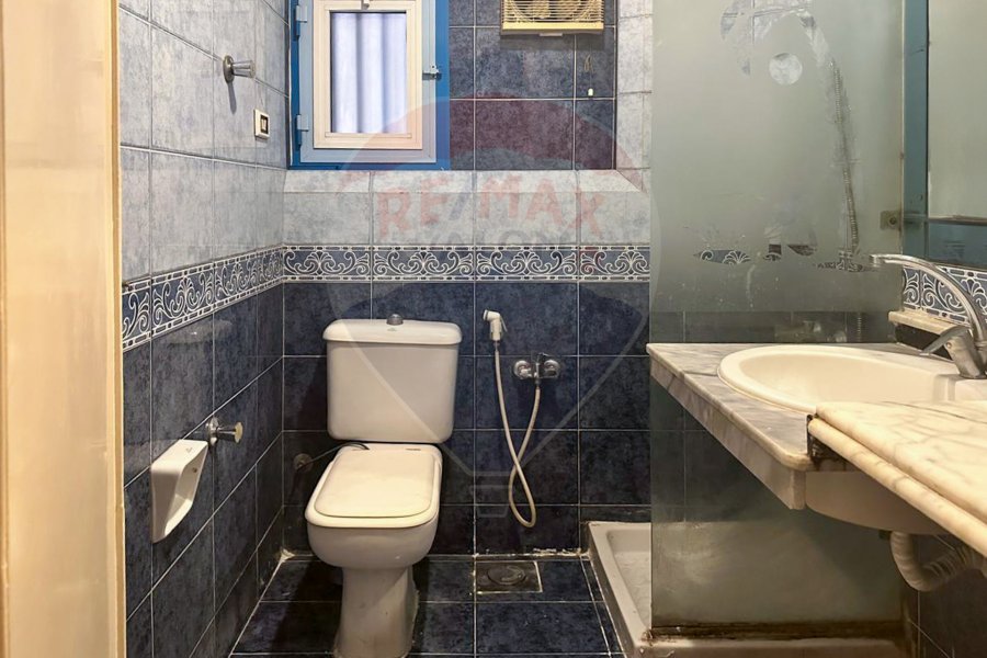 Apartment for sale in Smouha (Ismail Serry St.) 100 m
