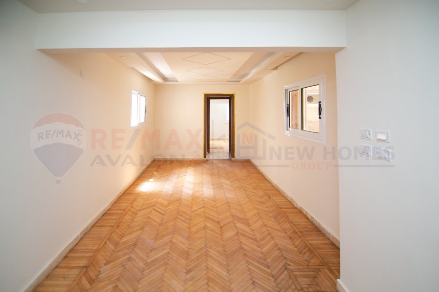 Apartment for sale 200 m Louran (Shaarawy St.)