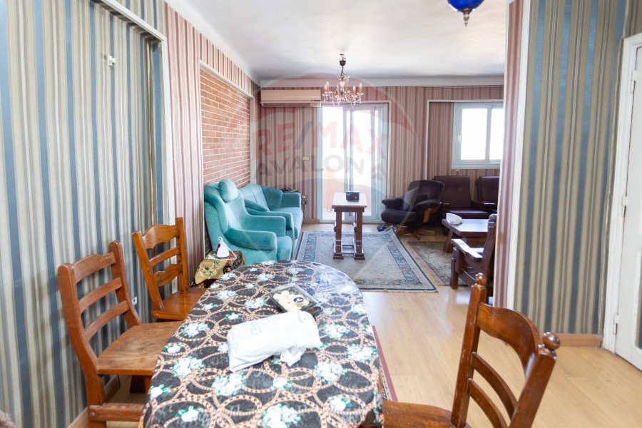 Apartment for sale in Al-Azarita (steps from the sea) 100 m