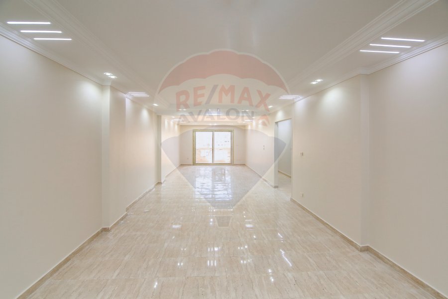 Apartment for sale 175 m Al Ibrahimeya (Port Said St)