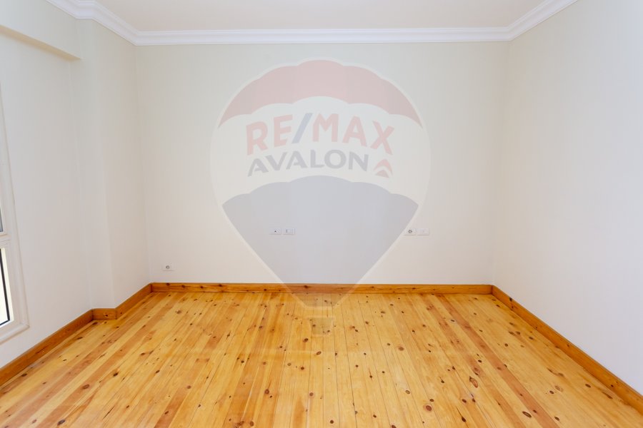 Apartment for sale 271 m Smouha (Albert El Awal St.)