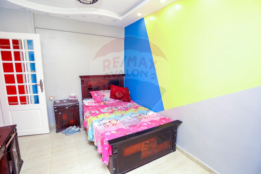 Chalet for Sale 175 m Mamoura Alshatea (alnasr Street)