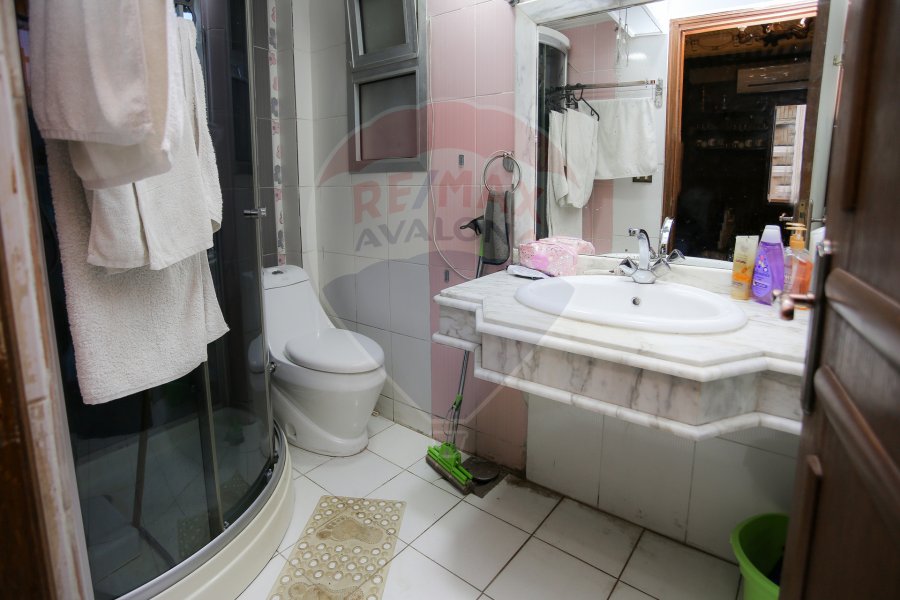 Studio for sale 35 m Stanly (Steps from the sea)