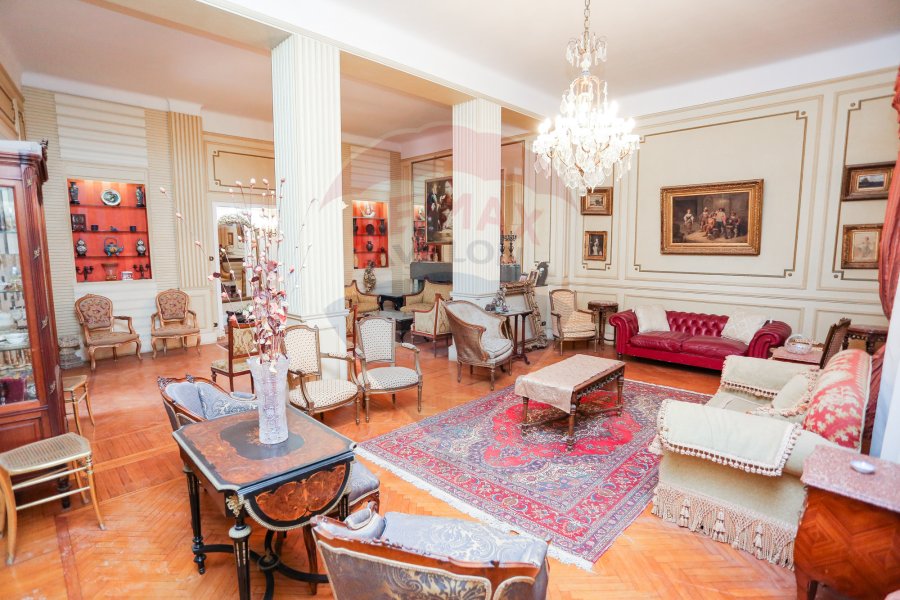 Apartment For Rent 370 m Latin District