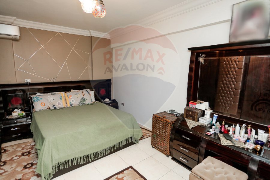 Apartment for sale 145 m Sidi Gaber (Al-Sayeda Amna St.)