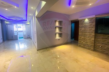 Apartment for rent 110 m Roushdy (Directly on the tram.)