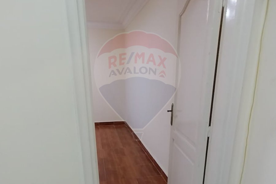 Administrative unit for rent 50 m Sporting (Delta St.