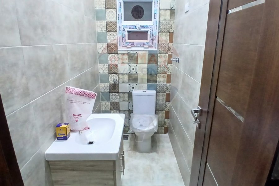 Apartment for sale 210 m Gleem (Mostafa Fahmy St.)
