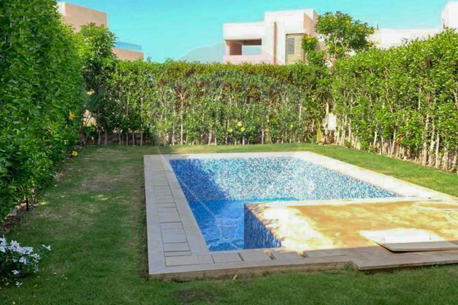 Townhouse for sale (Hacienda Bay) 503 m
