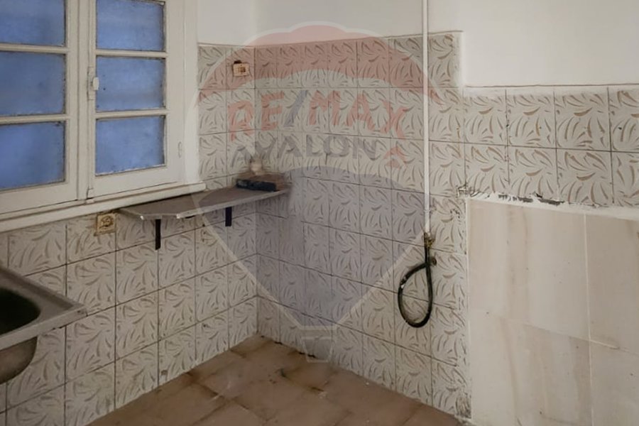 Apartment for sale 85 m Cleopatra El Soghra (intersection of Sidi Gaber St. and Fustat St.)