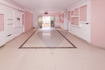 Apartment for rent 230 m Glem (Mostafa Fahmy St.)