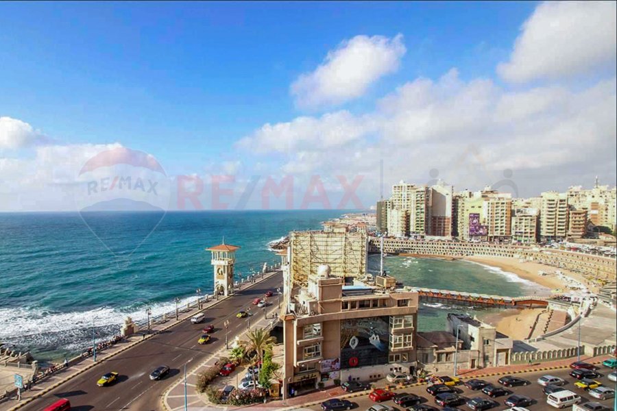 Apartment for sale 525 m Roushdy (directly on the sea)