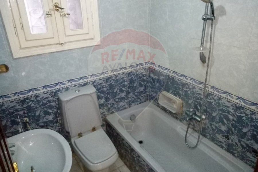 Apartment for sale 105 m Smouha (branched from Hilton St.)