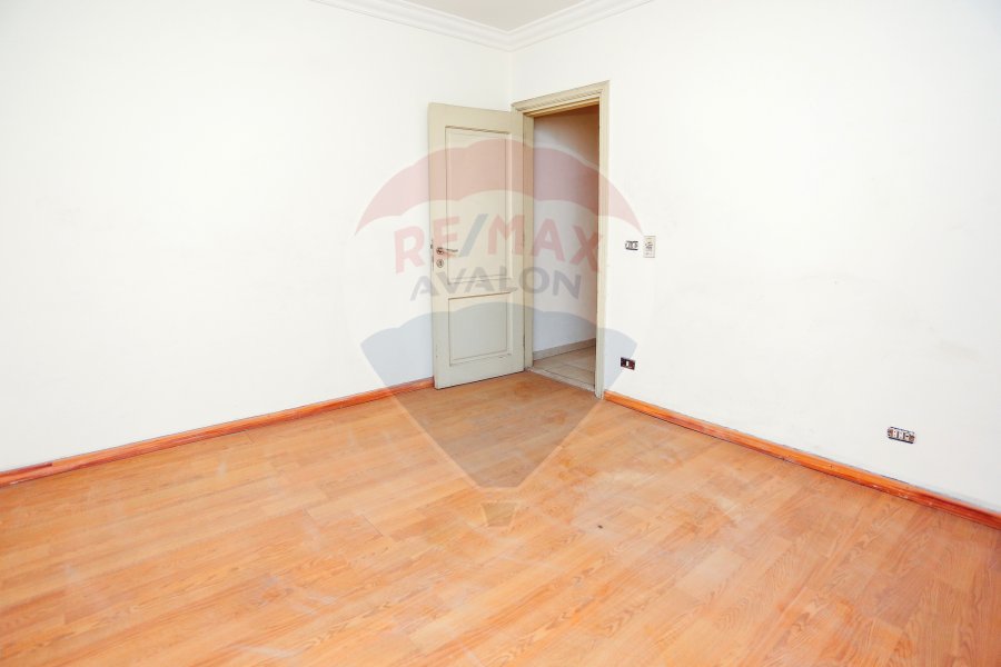 Apartment for rent 250 m Smouha (fawazy moaaz st - next to ali bn abi talb mousqu)