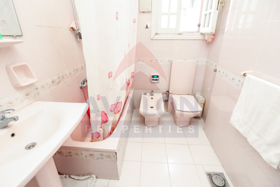 Apartment for Rent 288 m Fleming (open view on the teram)