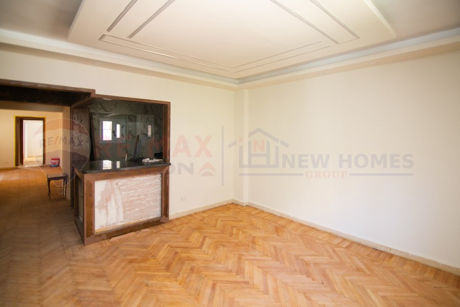 Apartment for sale 200 m Louran (Shaarawy St.)