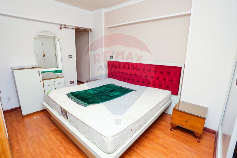Apartment for sale 120 m Smouha ( In front of green plaza - El nasr st )