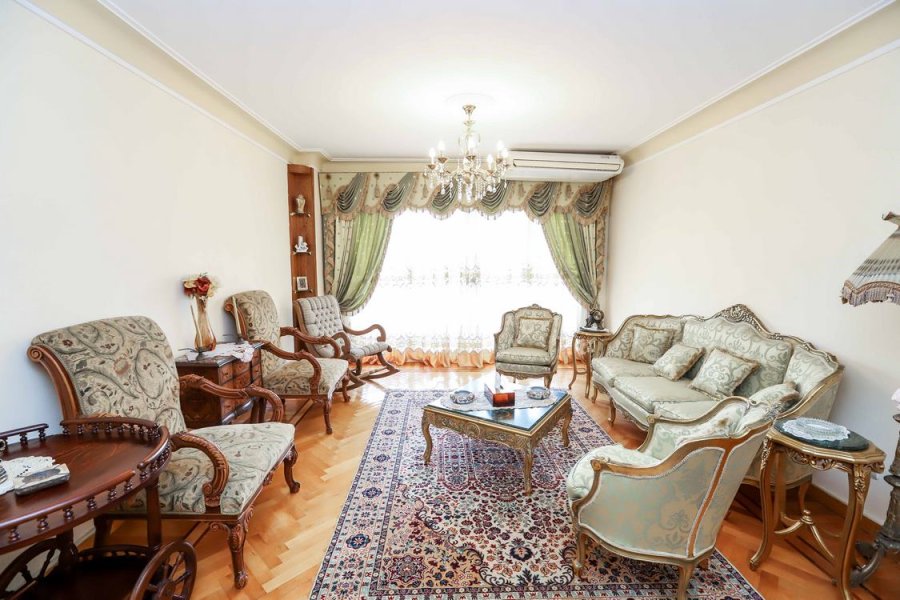Furnitued Apartment for rent 220m Saba basha