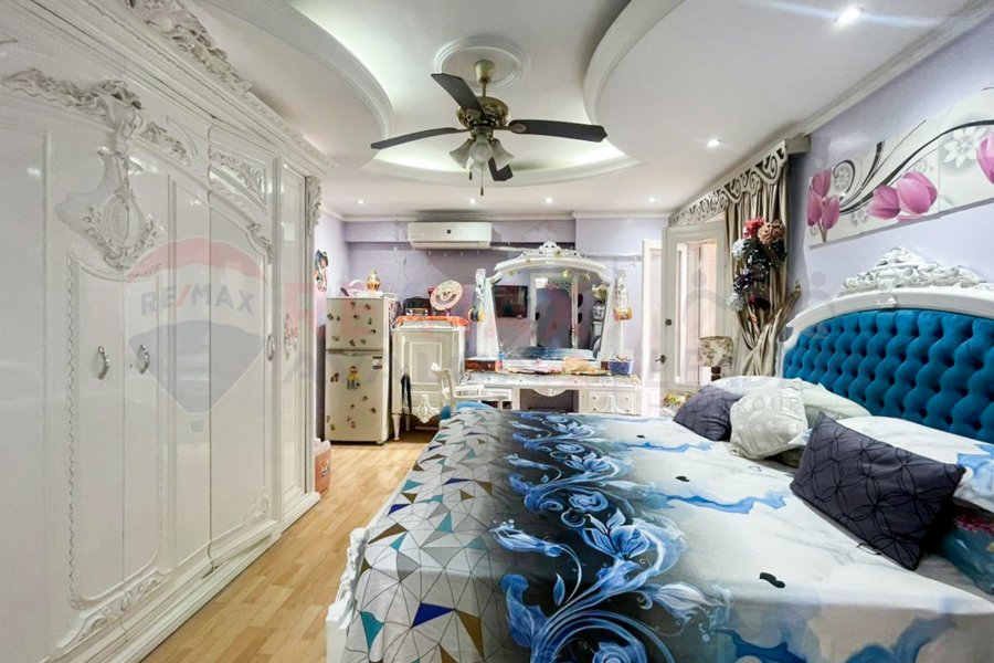 Apartment for sale 235 m Saba Pasha (in front of Al-Merghani Palace)
