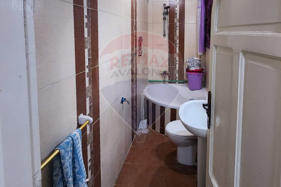 Apartment for sale 200 m Alasafra (Directly on the sea)