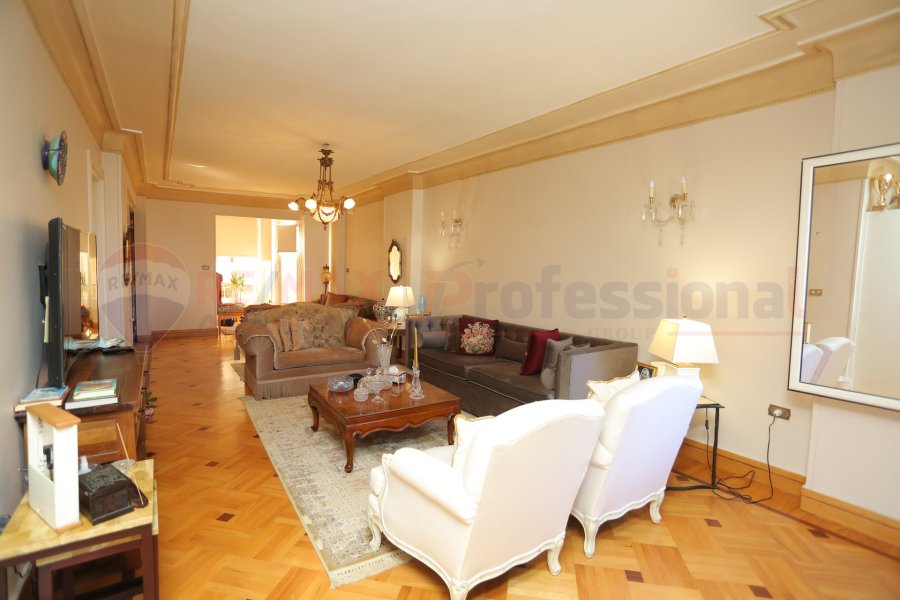 Apartment for sale 150 m Kafr Abdo (Steps from Saint Jenny Square)