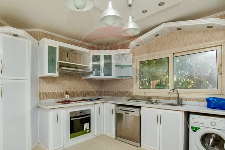 Twin house villa for sale 264 m King Mariout (Alex West)