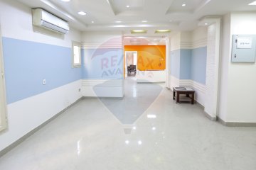 Administrative Unit Licensed for rent 360 m El Hadaya (steps from the El Hadaya tram)