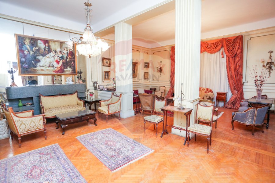 Apartment For Rent 370 m Latin District