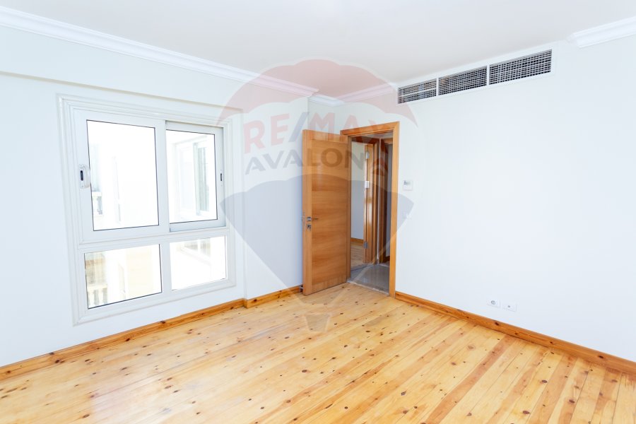 Apartment for sale 271 m Smouha (Albert El Awal St.)