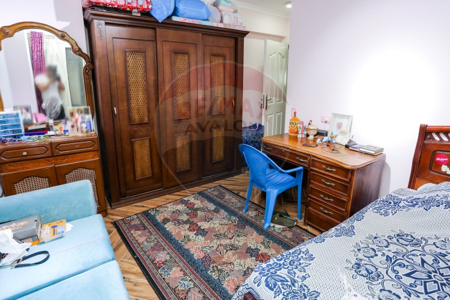 Apartment for sale 170 m Smouha (Tot Ankh Amon St.)